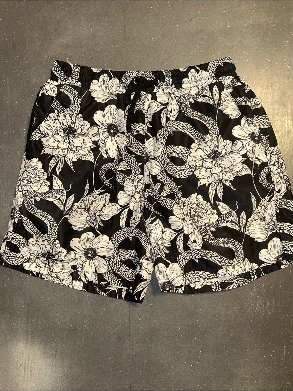 Black & White Floral Snake Print men’s  Shorts